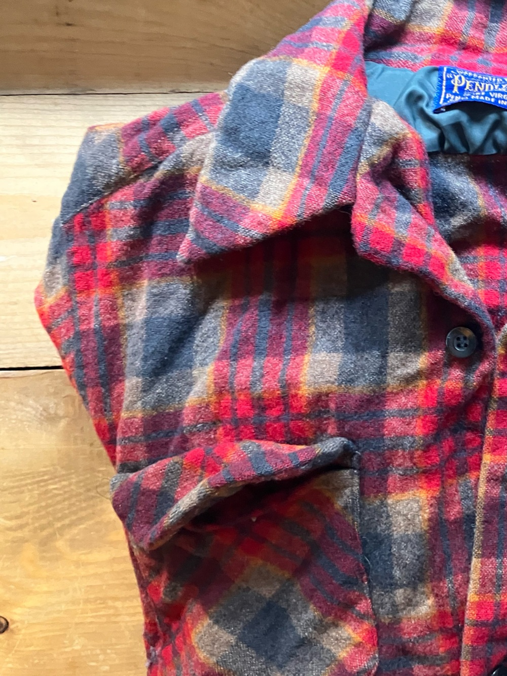 Vintage Pendleton Red Gray Tan Plaid Wool Flannel Shirt - Picture 12 of 16